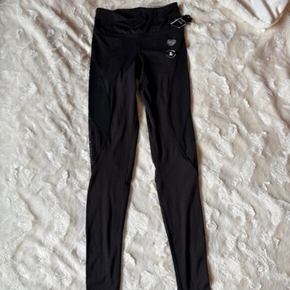 Move Black Compression Athletic Leggings with Mesh Ladies Size S  NWT - Picture 2 of 13